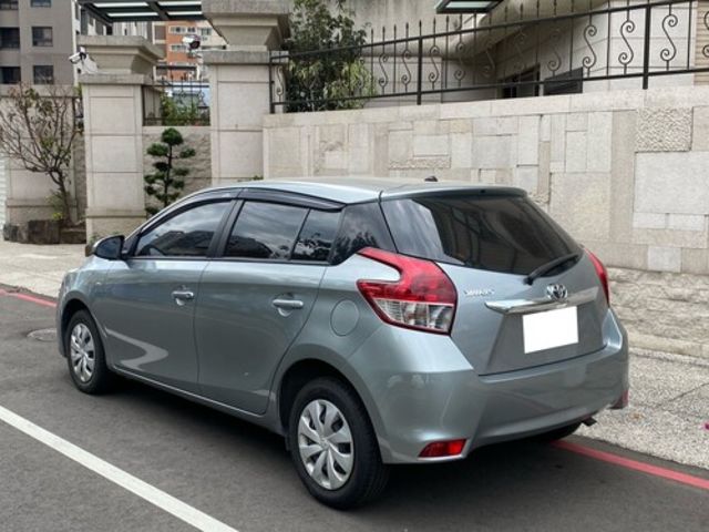 TOYOTA豐田 YARIS  第2張相片