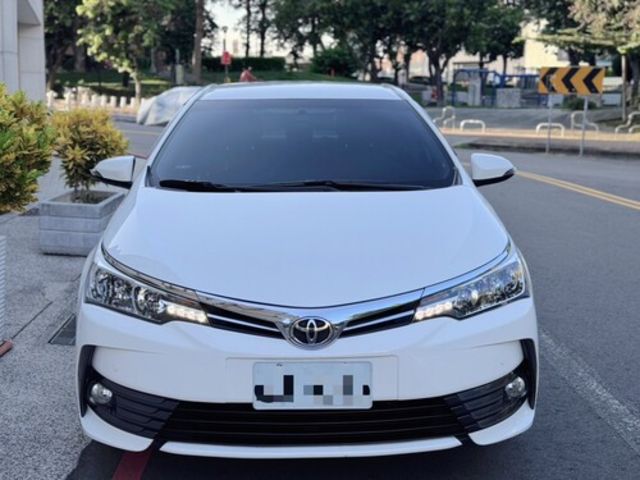 TOYOTA豐田 ALTIS  第3張相片