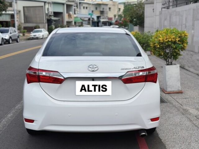 TOYOTA豐田 ALTIS  第4張相片