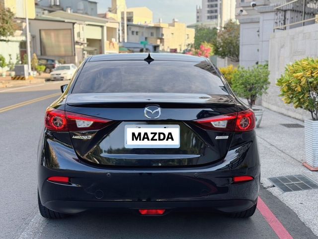 MAZDA馬自達 MAZDA 3  第4張相片