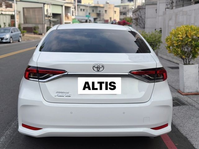 TOYOTA豐田 ALTIS  第7張相片