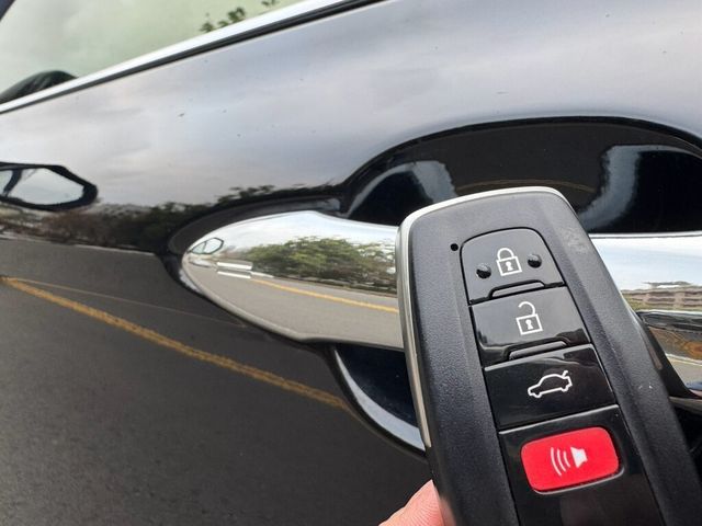 TOYOTA豐田 CAMRY  第7張相片