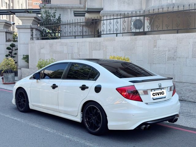 HONDA本田 CIVIC  第2張相片