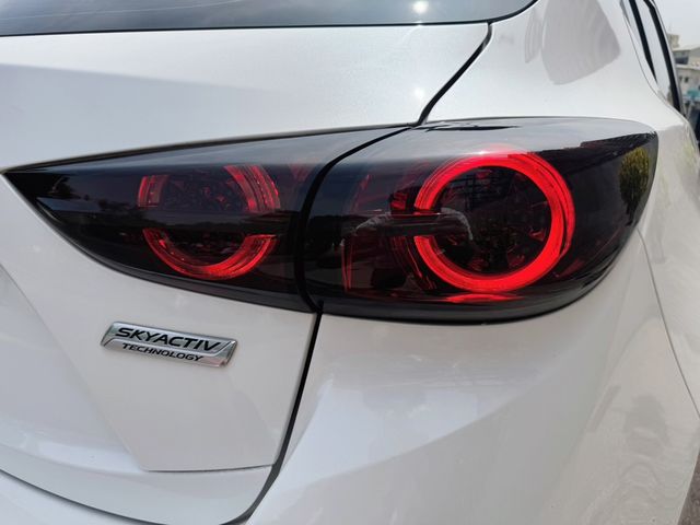 MAZDA馬自達 MAZDA 3  第5張相片