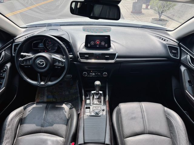 MAZDA馬自達 MAZDA 3  第6張相片