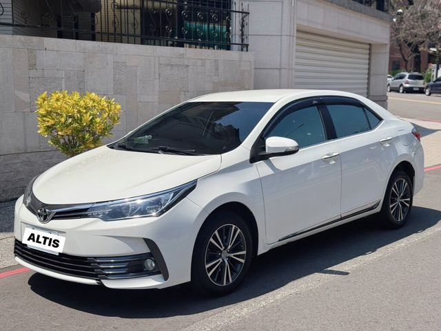 TOYOTA豐田 ALTIS  第1張相片