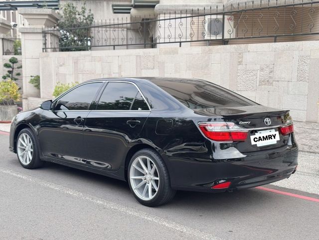 TOYOTA豐田 CAMRY  第2張相片
