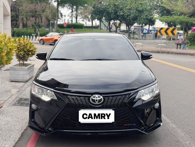 TOYOTA豐田 CAMRY  第3張相片