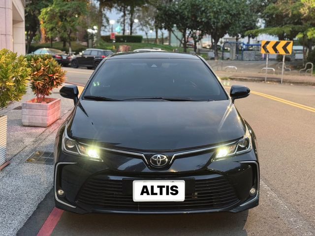 TOYOTA豐田 ALTIS  第3張相片