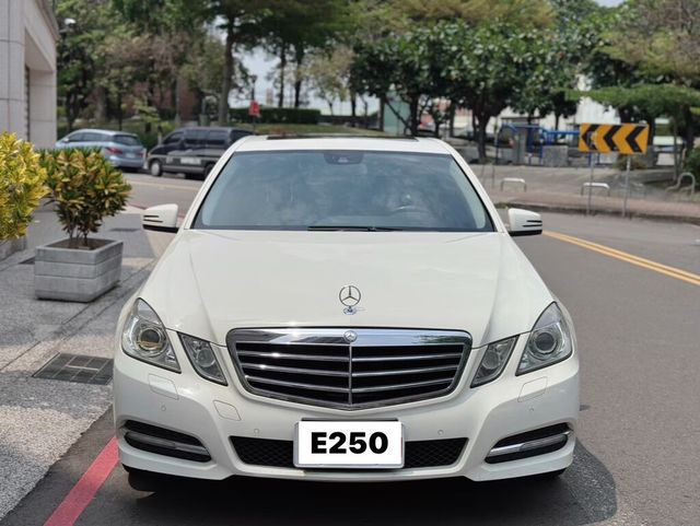 M-BENZ賓士 E250  第3張相片