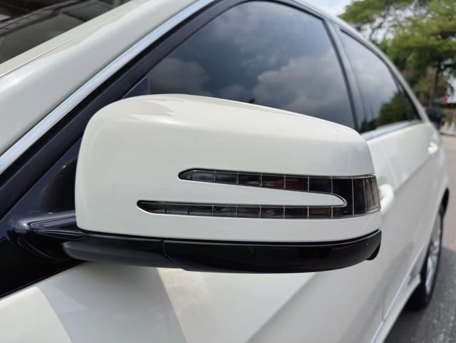 M-BENZ賓士 E250  第10張相片