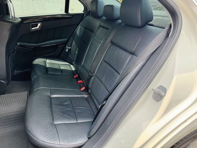 M-BENZ賓士 E250  第12張相片
