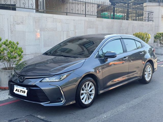 TOYOTA豐田 ALTIS  第1張相片