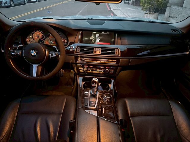 BMW寶馬 528I  第5張相片