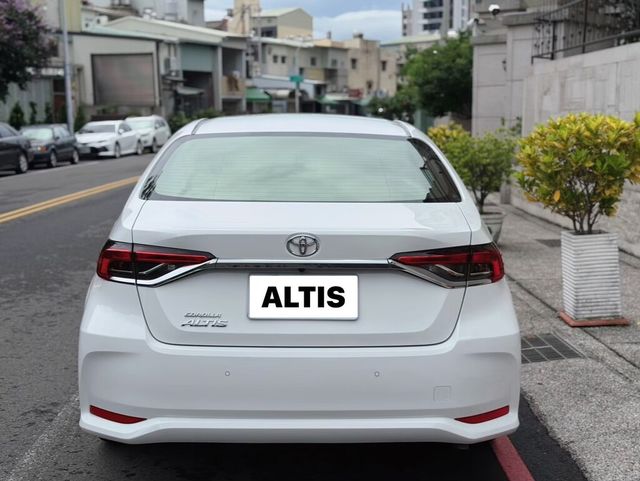 TOYOTA豐田 ALTIS  第4張相片