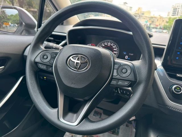 TOYOTA豐田 ALTIS  第6張相片