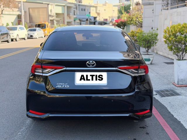 TOYOTA豐田 ALTIS  第4張相片