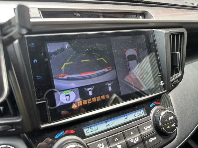 TOYOTA豐田 ALTIS  第5張相片