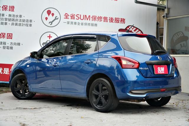 車況極佳，內裝乾淨舒適，搭載節能省油引擎與先進安全配備，駕駛輕鬆穩定，低里程數，空間寬敞。  第4張相片
