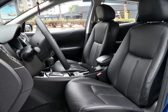 車況極佳，內裝乾淨舒適，搭載節能省油引擎與先進安全配備，駕駛輕鬆穩定，低里程數，空間寬敞。  第9張相片