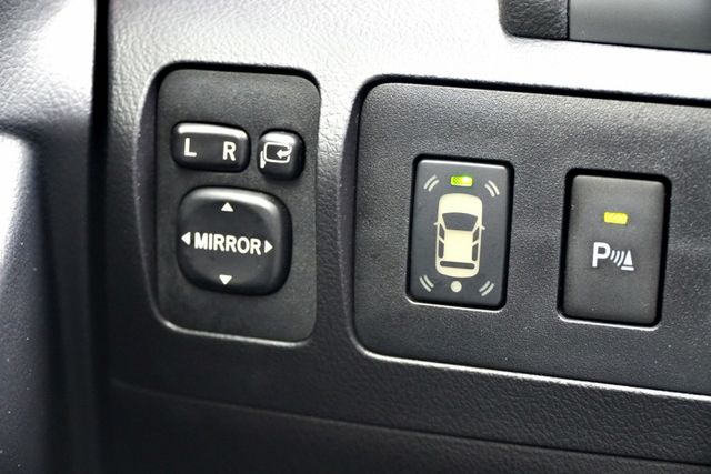 經典優質代步車，一手車，內裝質感有品味，車況極佳。  第11張相片