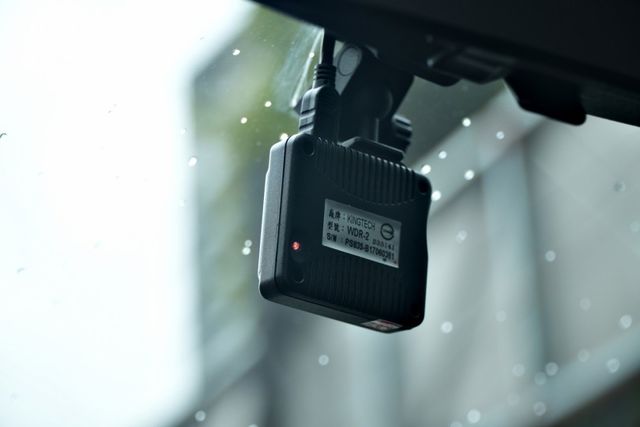 一手車，擁有免鑰匙啟動 盲點偵測 電動後尾門，優質代步車。  第13張相片