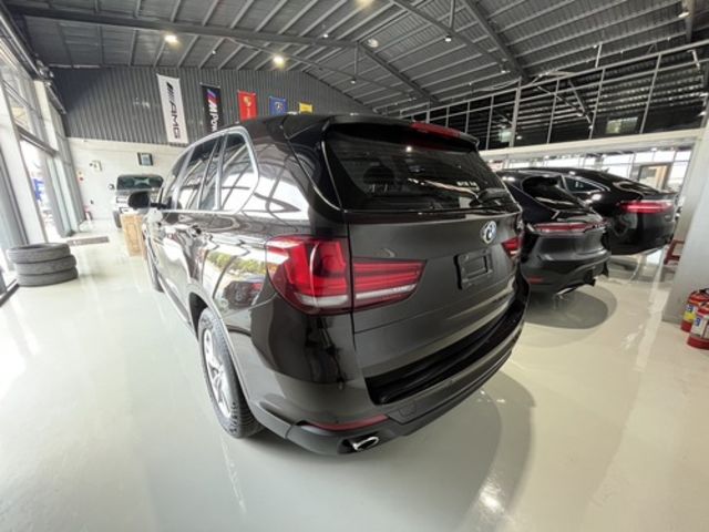 BMW寶馬 X5 XDRIVE25D  第5張相片