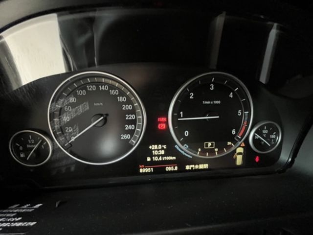 BMW寶馬 X5 XDRIVE25D  第8張相片