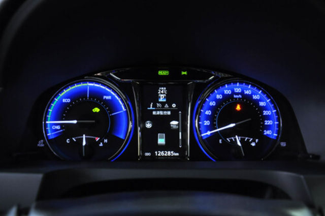 TOYOTA豐田 CAMRY HYBRID  第9張相片