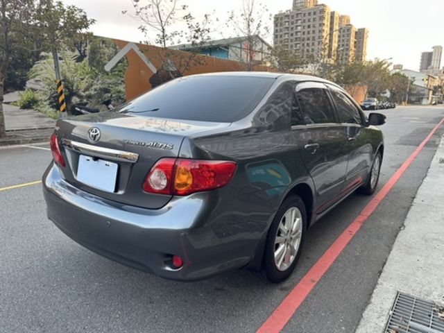 TOYOTA豐田 ALTIS  第2張相片