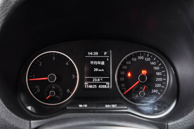 VOLKSWAGEN福斯 AMAROK  第6張相片