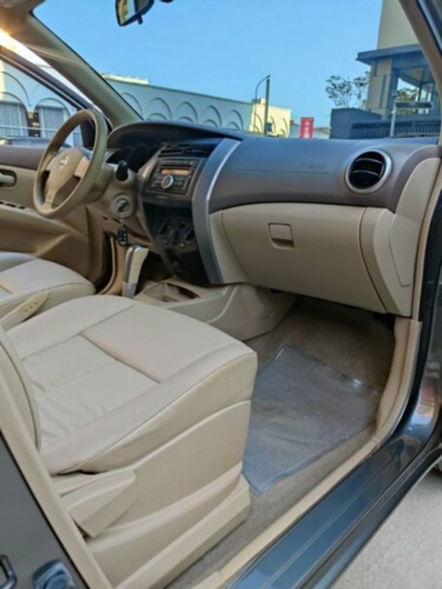 NISSAN日產 LIVINA  第3張相片