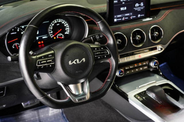 KIA起亞 STINGER  第5張相片