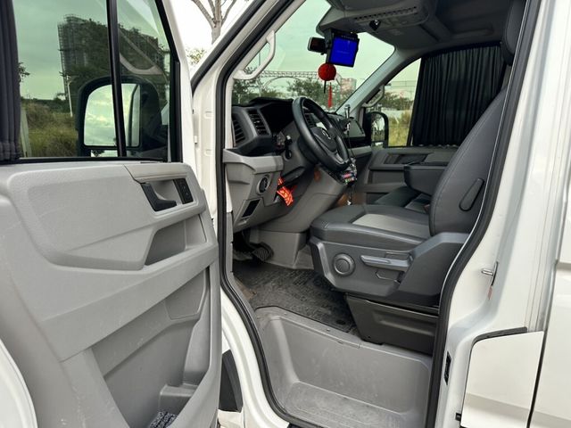 VOLKSWAGEN福斯 CRAFTER  第4張相片
