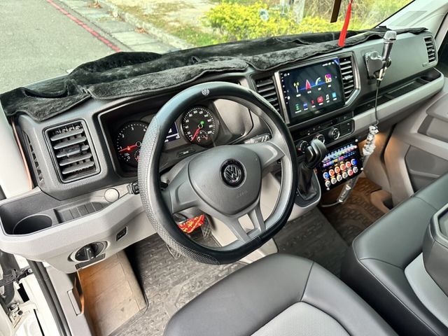 VOLKSWAGEN福斯 CRAFTER  第5張相片