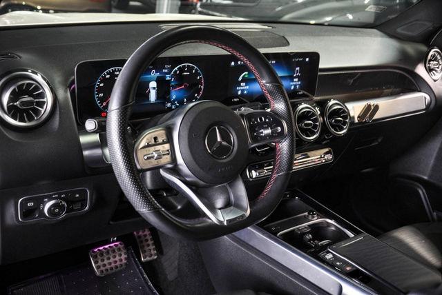 M-BENZ賓士 GLB200  第5張相片