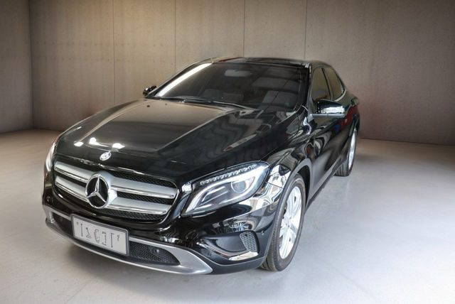 M-BENZ賓士 GLA200  第1張相片