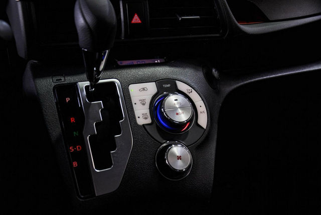 TOYOTA豐田 SIENTA  第5張相片