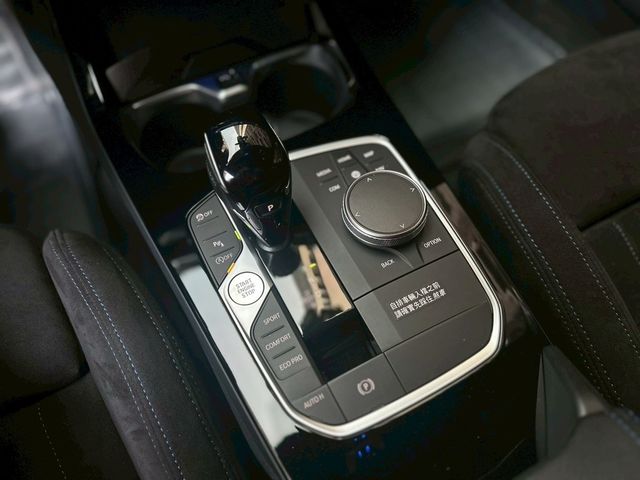 BMW寶馬 118I  第6張相片