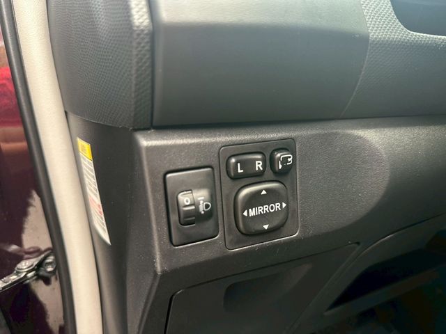 TOYOTA豐田 YARIS  第3張相片