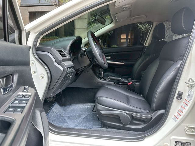 SUBARU速霸陸 IMPREZA  第4張相片