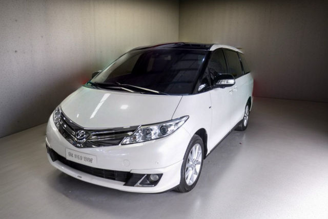 TOYOTA豐田 PREVIA  第1張相片