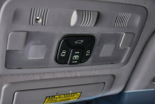 TOYOTA豐田 PREVIA  第7張相片