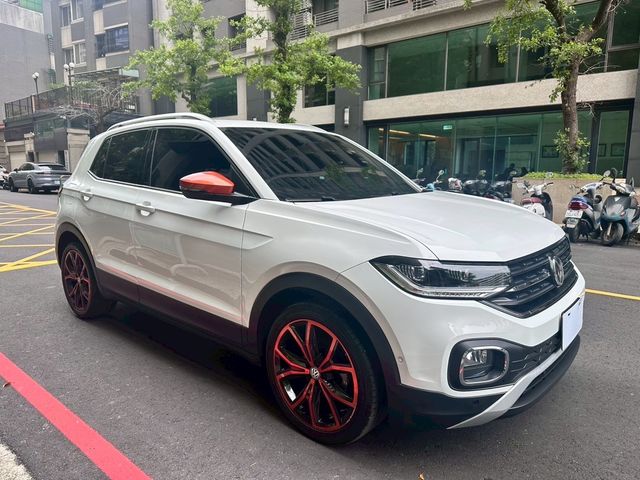 VOLKSWAGEN福斯 T-CROSS  第1張相片
