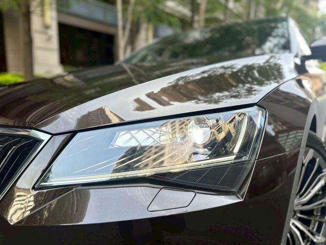 SKODA司科達 SUPERB COMBI  第4張相片