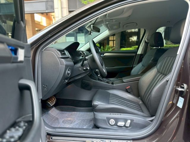 SKODA司科達 SUPERB COMBI  第6張相片