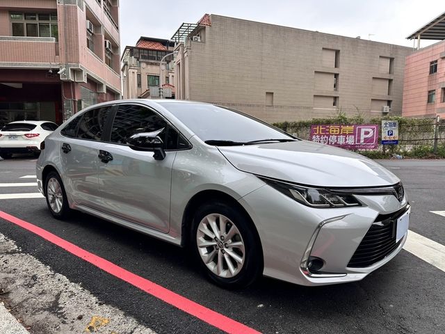 TOYOTA豐田 ALTIS  第1張相片