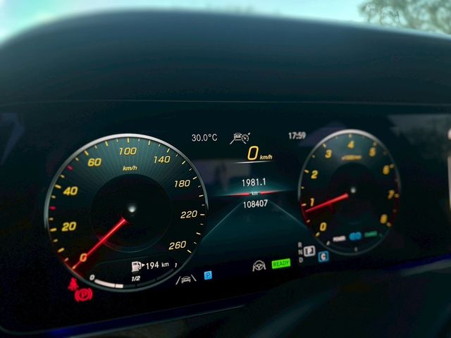 M-BENZ賓士 E300  第6張相片