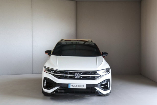 VOLKSWAGEN福斯 T-ROC  第2張相片