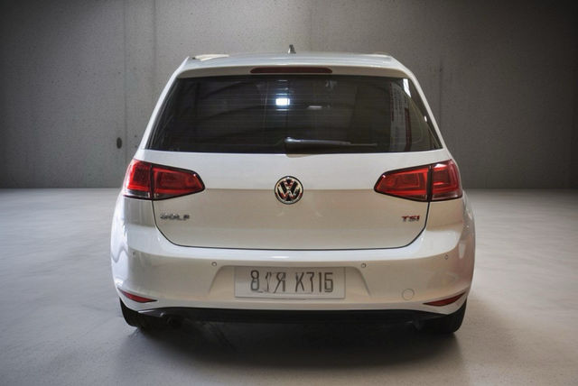 VOLKSWAGEN福斯 GOLF  第3張相片